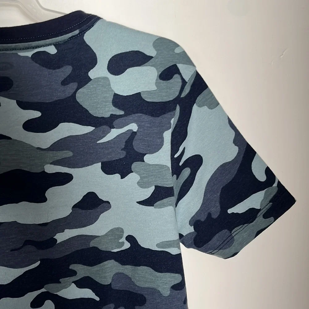Old Navy blue camo short sleeve t-shirt